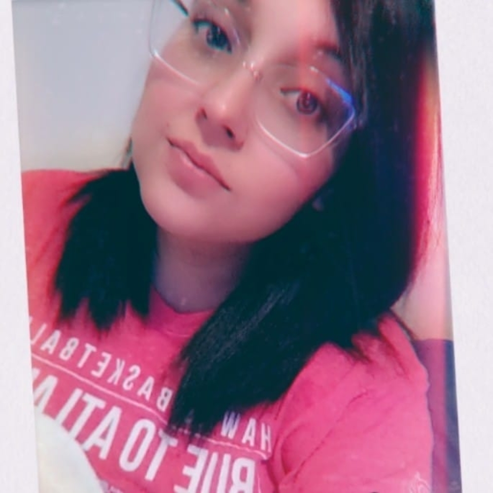 Meet your Posher, Angee